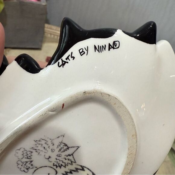 Cats by Nina Lyman Tuxedo Kitty Spoon Rest Trinket Dish - Picture 9 of 10